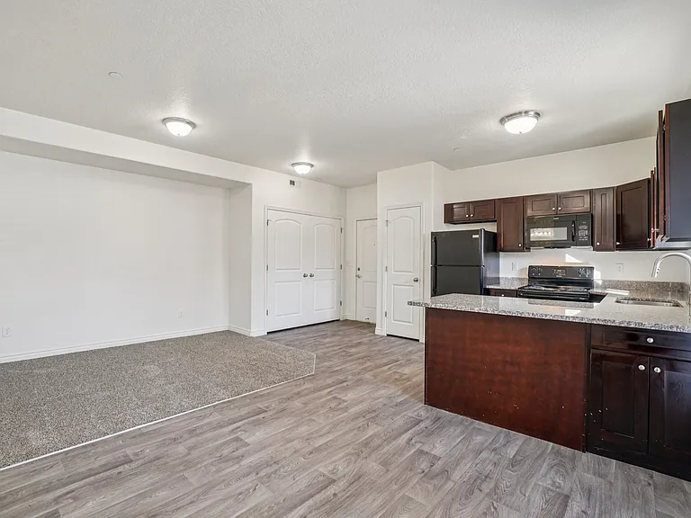 Eastgate at Greyhawk — Photo 19