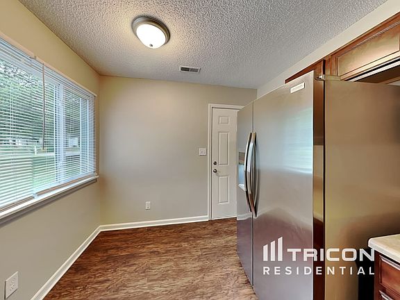 4th image of 11807 Moonridge Dr