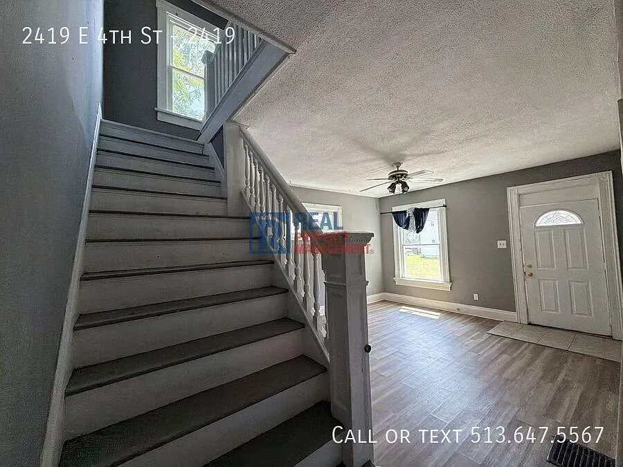 Spacious 2 BR 1 BA Home — Photo 4