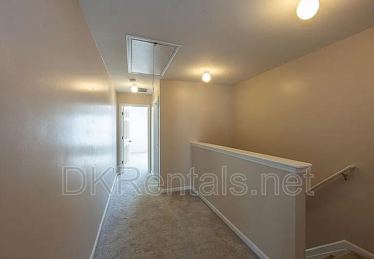 1959 Lakeshore Overlook Cir NW — Photo 4