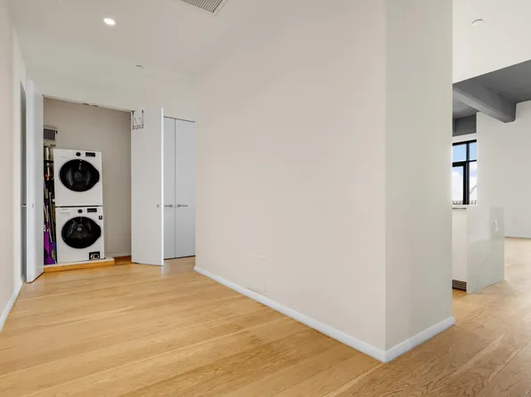 160 Imlay Street image 7 of 17