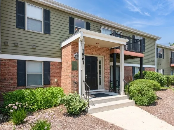 1561 Raymond Dr APT 103, Naperville, IL 60563
