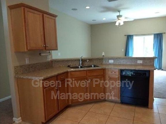 4th image of 2116 Creekmont Dr
