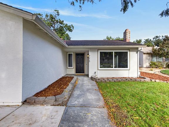 3rd image of 7215 Roca Way