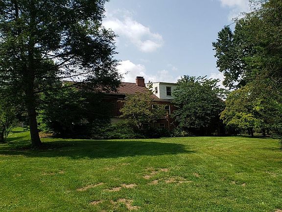 3rd image of 1427 S Carolton Dr