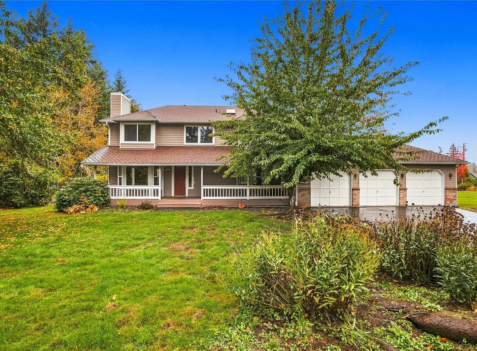 4 bed, 2.5 bath, $5,000 — Photo 1
