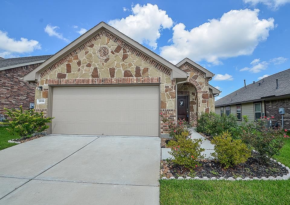 1st image of 20706 Winghaven Dr