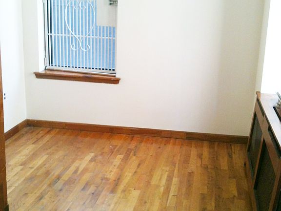 4th image of 200 W 86th St APT 18L
