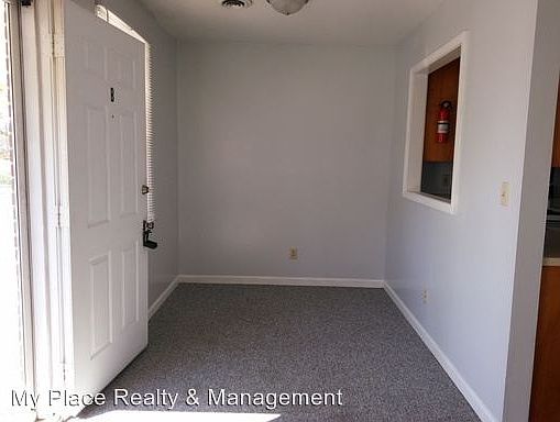4th image of 85 Lawn St