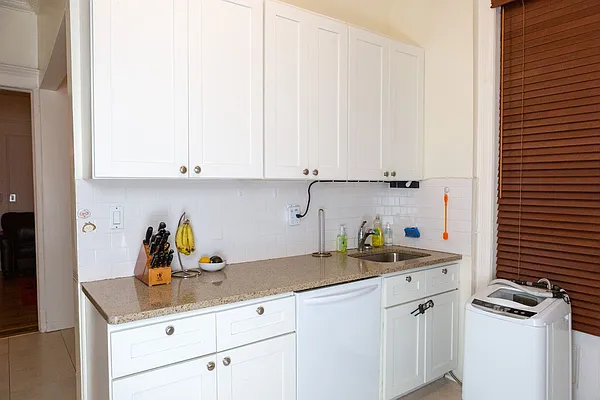 Rented by Walber 82nd Street | media 13