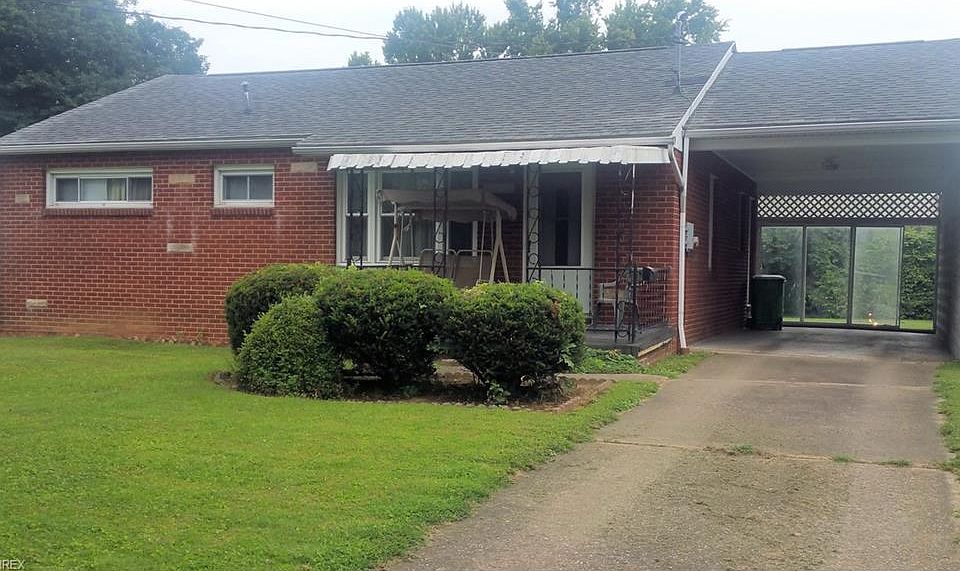 1st image of 1522 Boulevard Dr