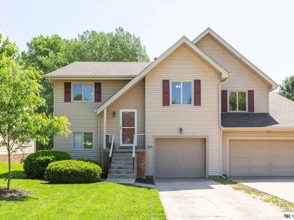 1907 N 123rd St, Omaha, NE 68154