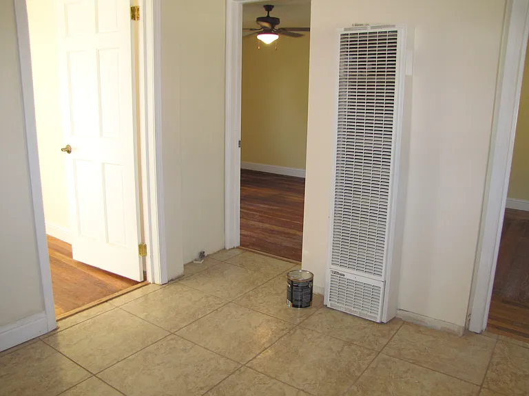 1051 Park Ave #3 — Photo 11