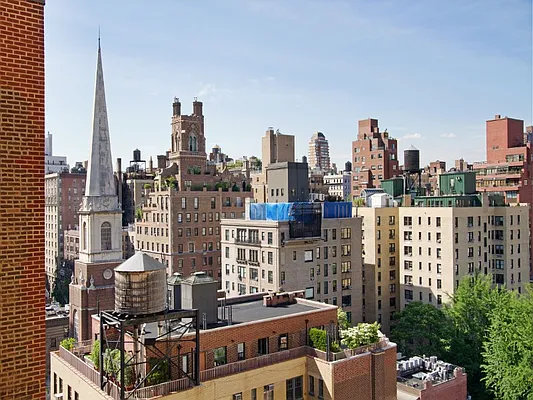 Sold by Sotheby's International Realty | media 2
