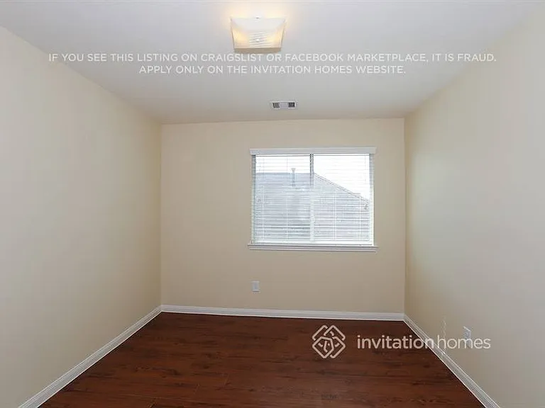 18747 Dennington Dr — Photo 10