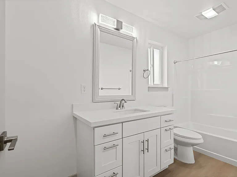 801 N 24th Ave #A — Photo 23