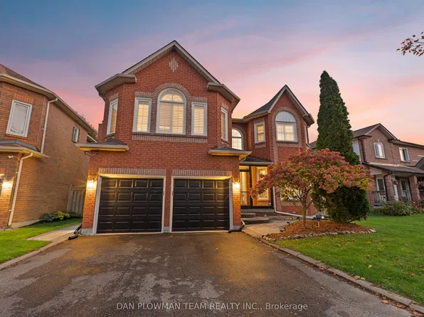 1603 Dellbrook Ave, Pickering, ON L1X 2N2