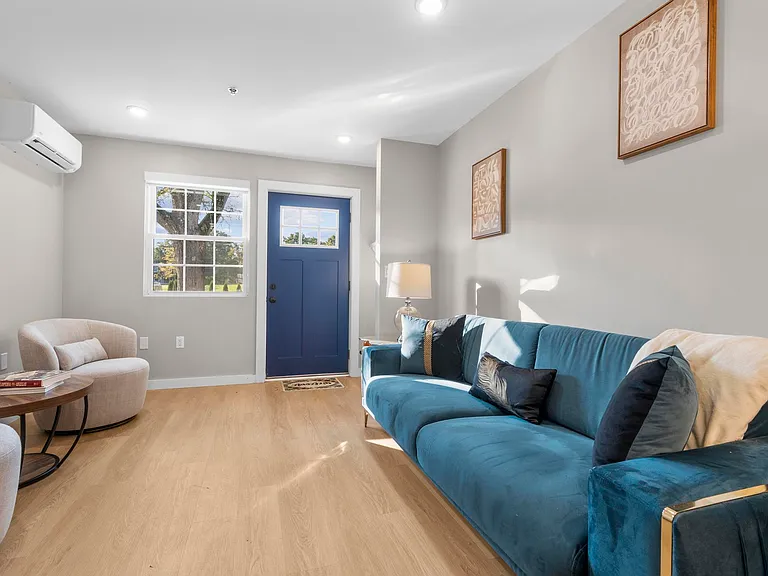 1060 Main St (55+ community) — Photo 11