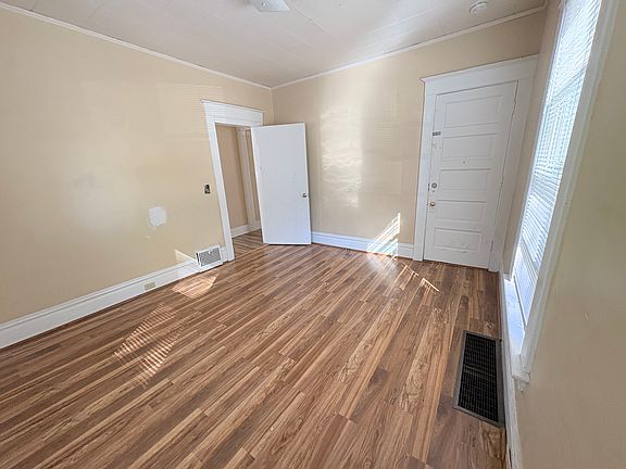 4th image of 1532 Robinson Rd SE