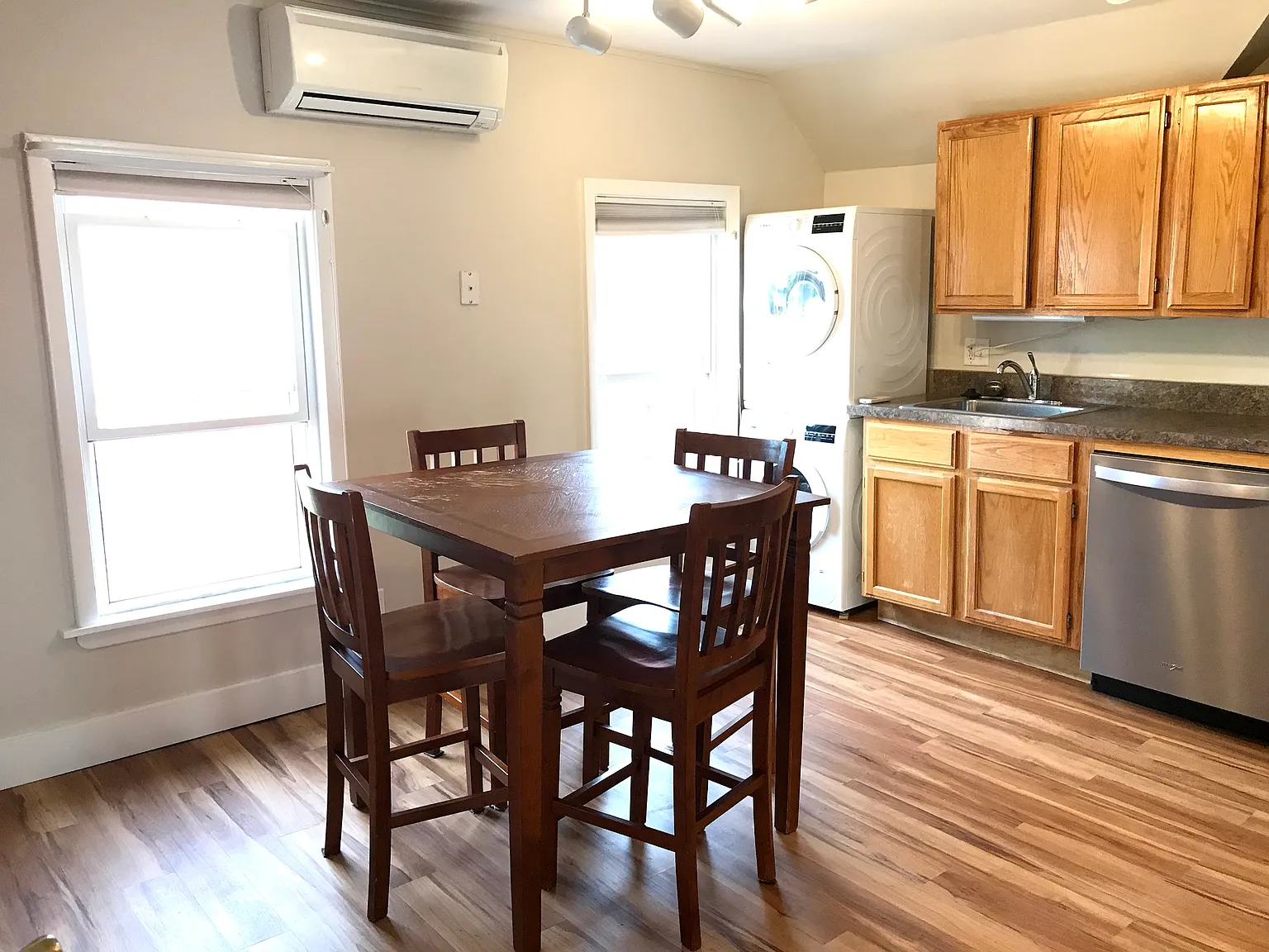 1 bed, 482 sqft, $1,950 — Photo 2