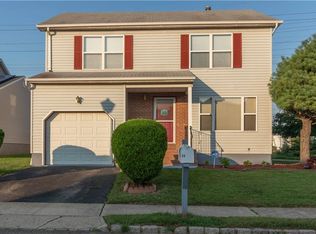 59 Victoria Way, Sewaren, NJ 07077