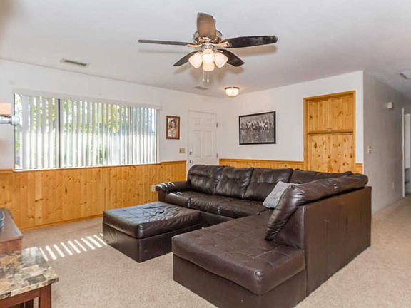 3rd image of 4084 N Kearny Dr