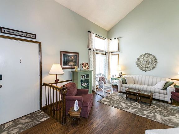 5th image of 708 Woodbriar Ln