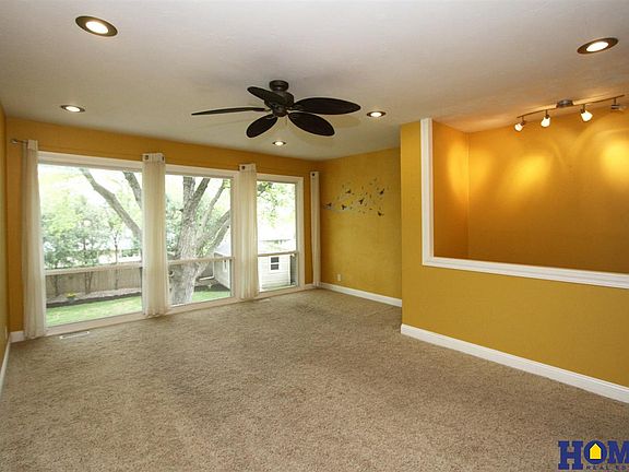 3rd image of 6741 S Bermuda Dr