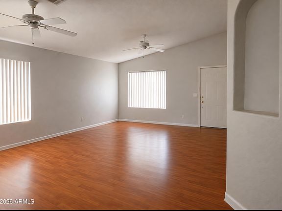 4th image of 4852 W SAINT JOHN Road