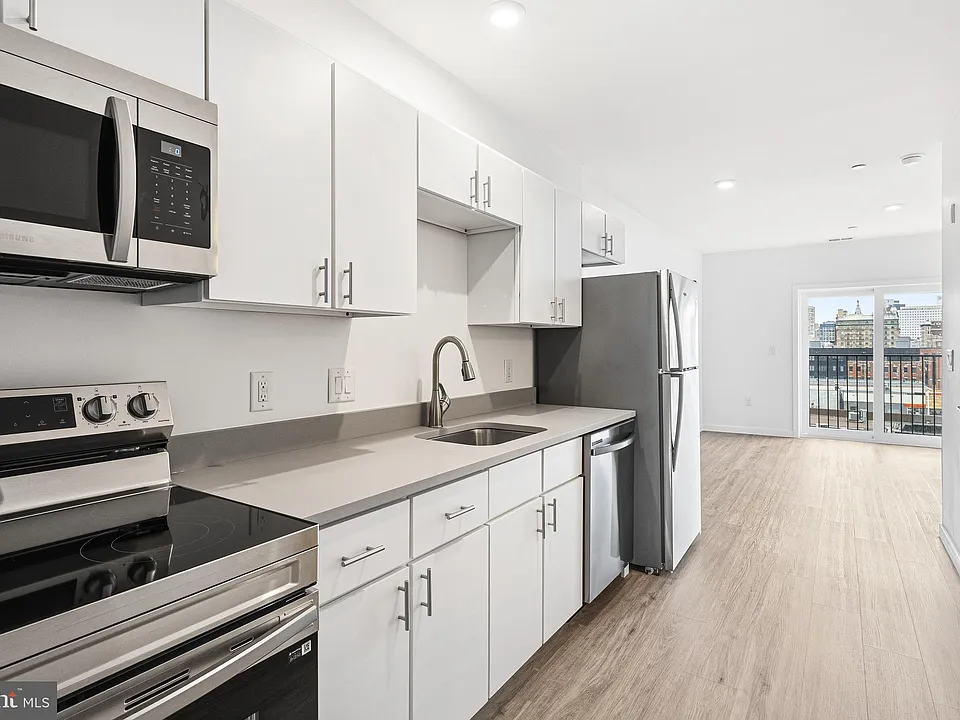 915 N Broad St #17-613