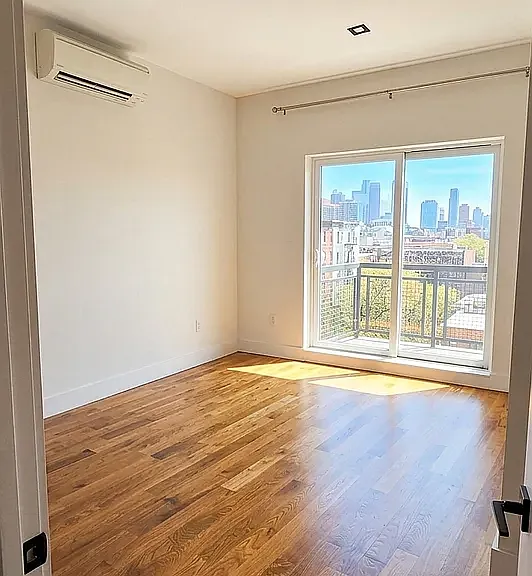 163 Court St #3A — Photo 2