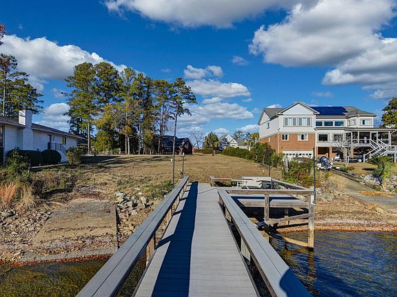 4th image of 115 Setting Sun Ln