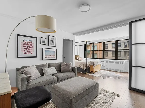209 E 56th St APT 10A, Manhattan, NY 10022