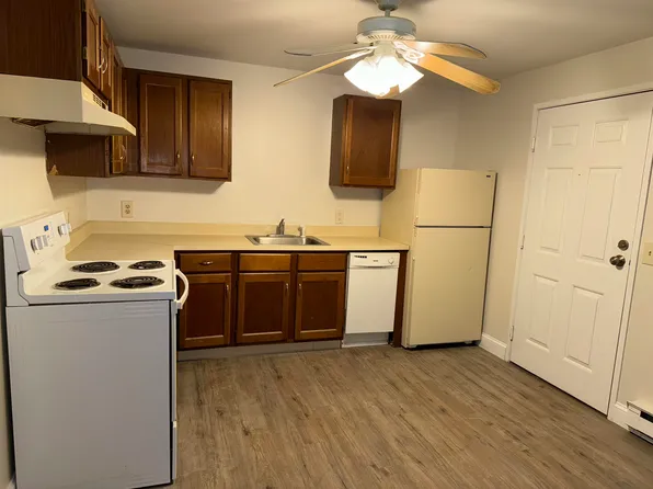 12 E Side Drive #221, Concord, NH 03301