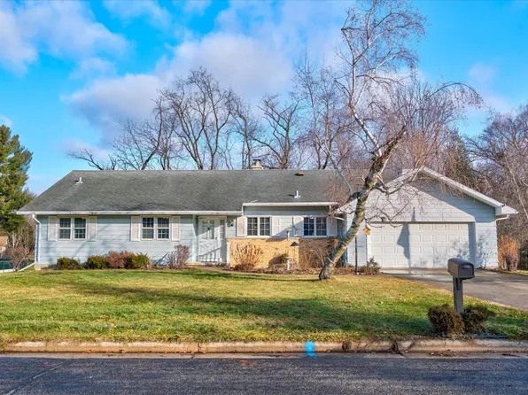 2780 Marledge St, Fitchburg, WI 53711