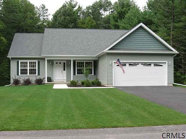 1st image of 4 Ella Dr
