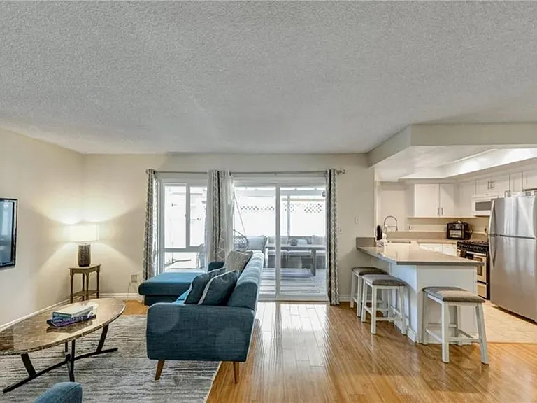 44600 La Paz Rd — Photo 5