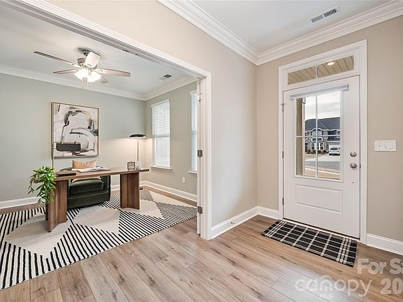 5th image of 256 Boxelder Rd