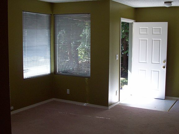 3rd image of 19015-19017 106th Street Ct E