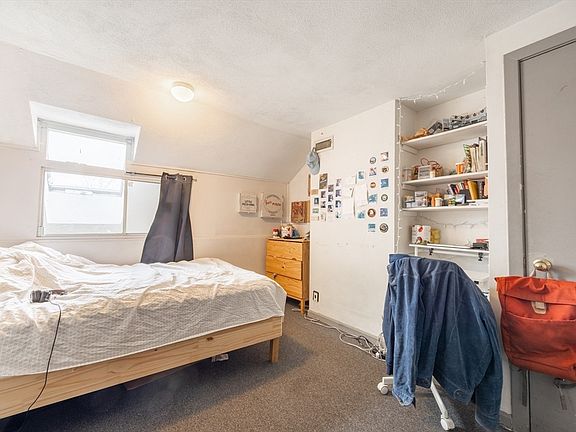 3rd image of 131 Glenville Ave #131
