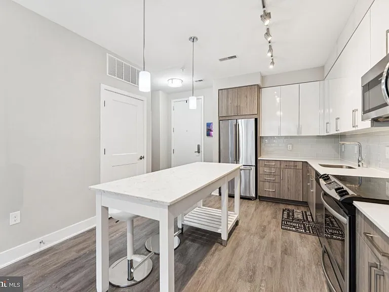 145 Riverhaven Dr #358 — Photo 9