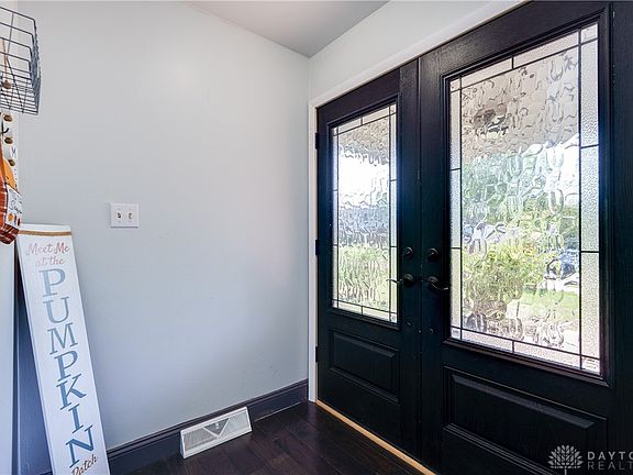 3rd image of 2841 Corlington Dr