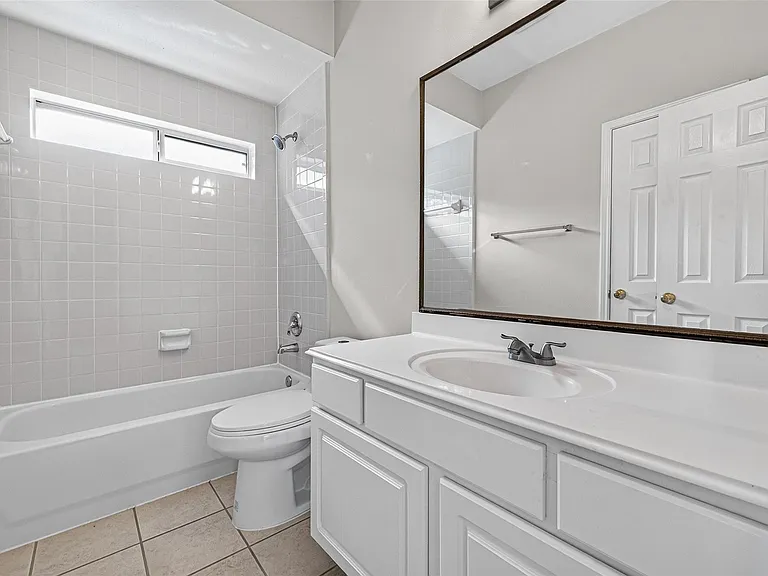 2502 Rosebluff Ct — Photo 38