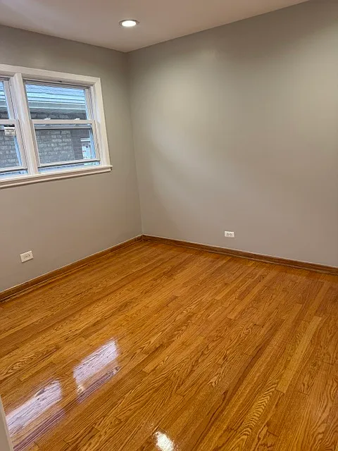 3 bed, 1.5 bath, 1000 sqft, $1,850 — Photo 4