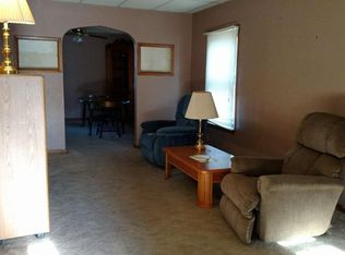 307 N 5th St, Clinton, IA 52732