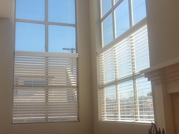 Living Room - 2-story clearstory windows