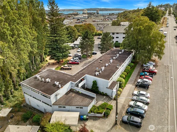 2600 Thorndyke Avenue W, Seattle, WA 98199