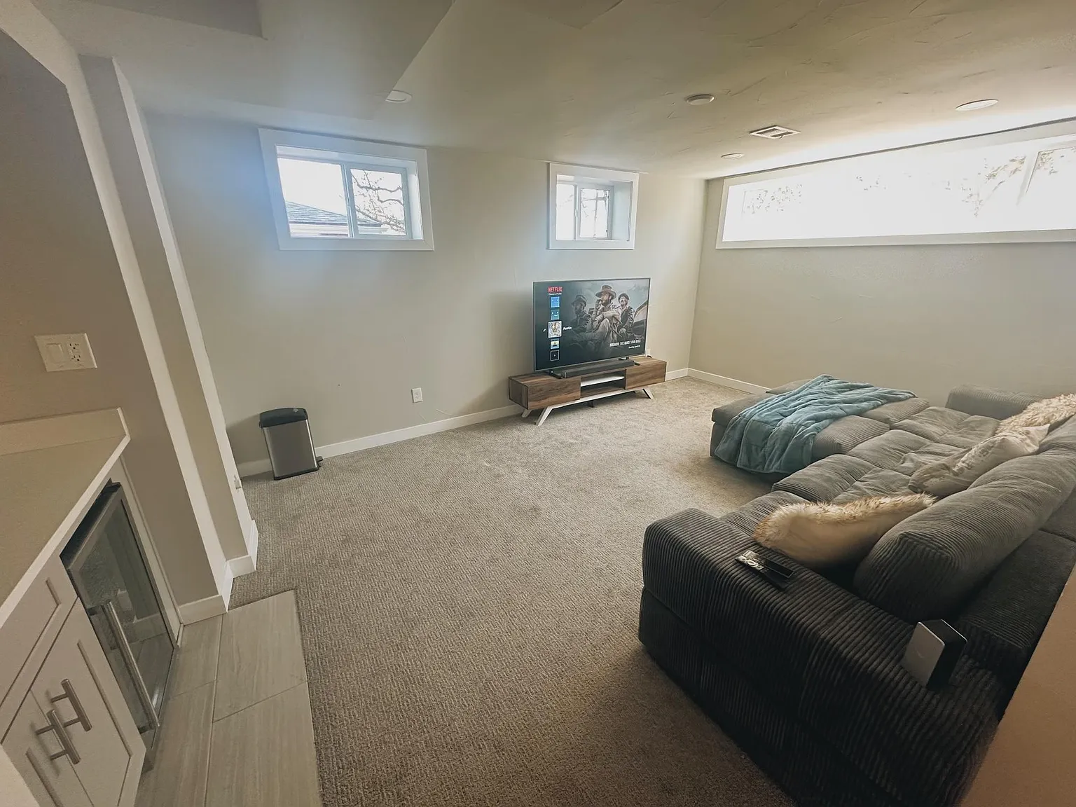 6676 S Elmwood St — Photo 3