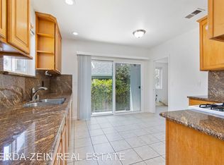 3218 Madison St, Alameda, CA 94501