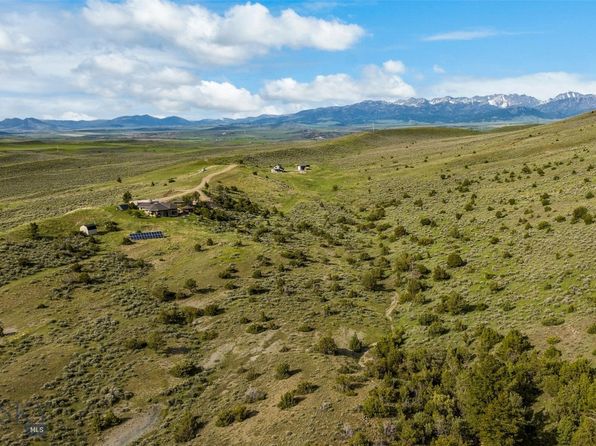 506 Brackett Creek Rd, Clyde Park, MT 59018